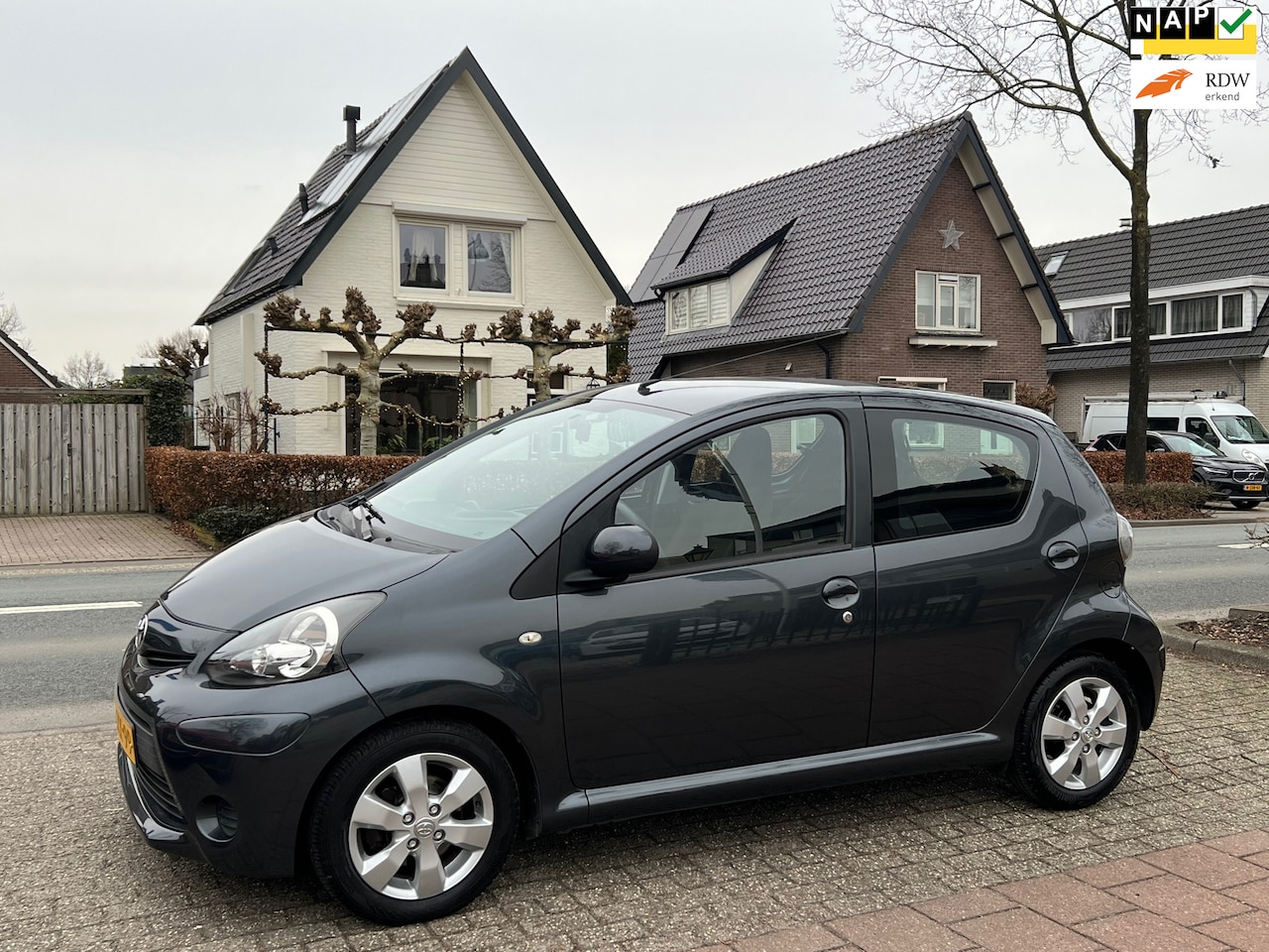 Toyota Aygo - 1.0 VVT-i Exclusive 109.000 km NL-AUTO-NAP - AutoWereld.nl