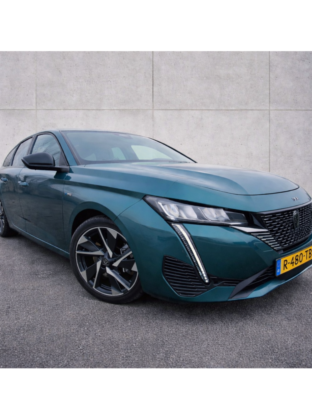 Peugeot 308 SW - 1.6 HYbrid 180 Allure Pack Business - AutoWereld.nl