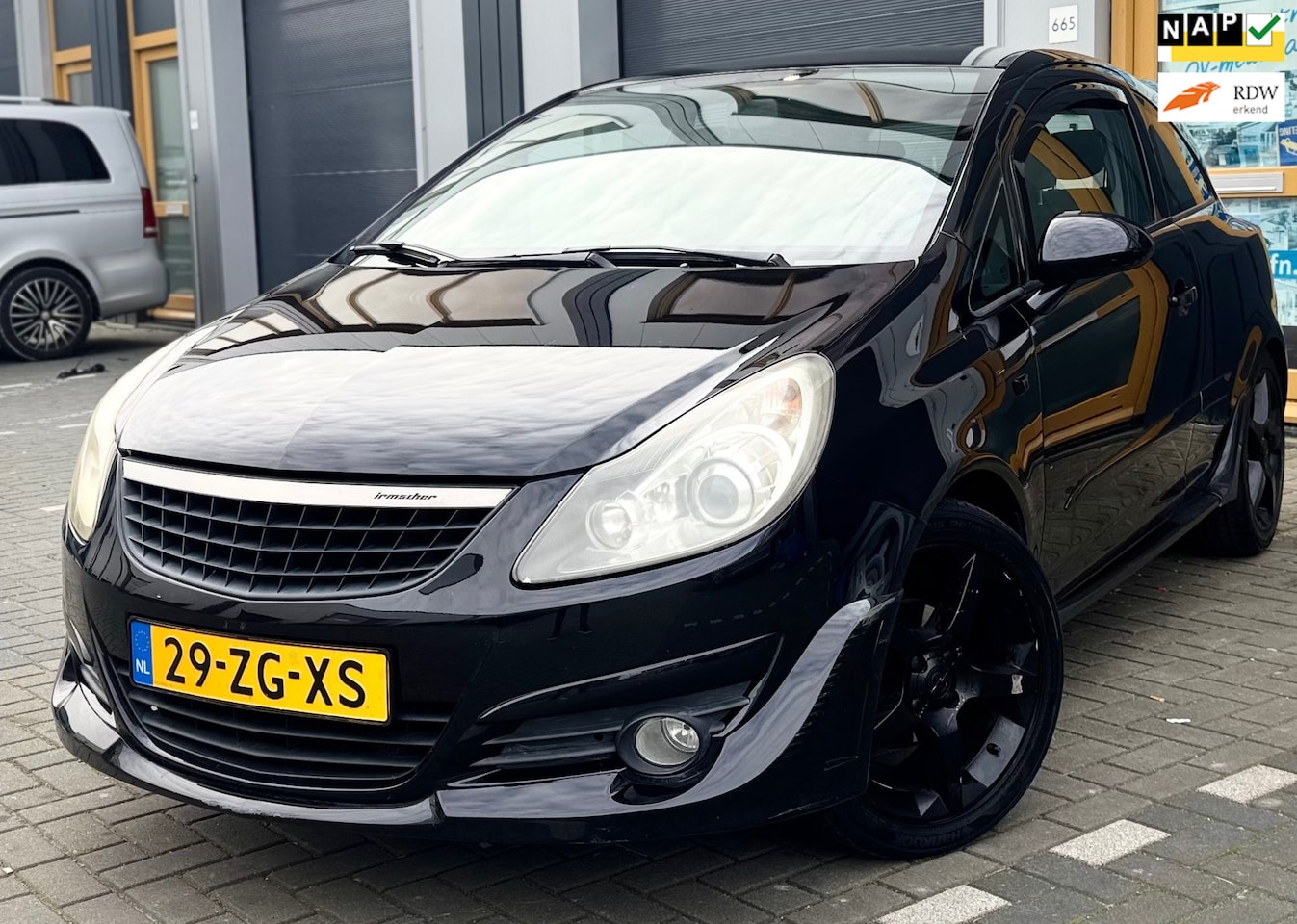 Opel Corsa - 1.4-16V Sport 1.4-16V Sport - AutoWereld.nl