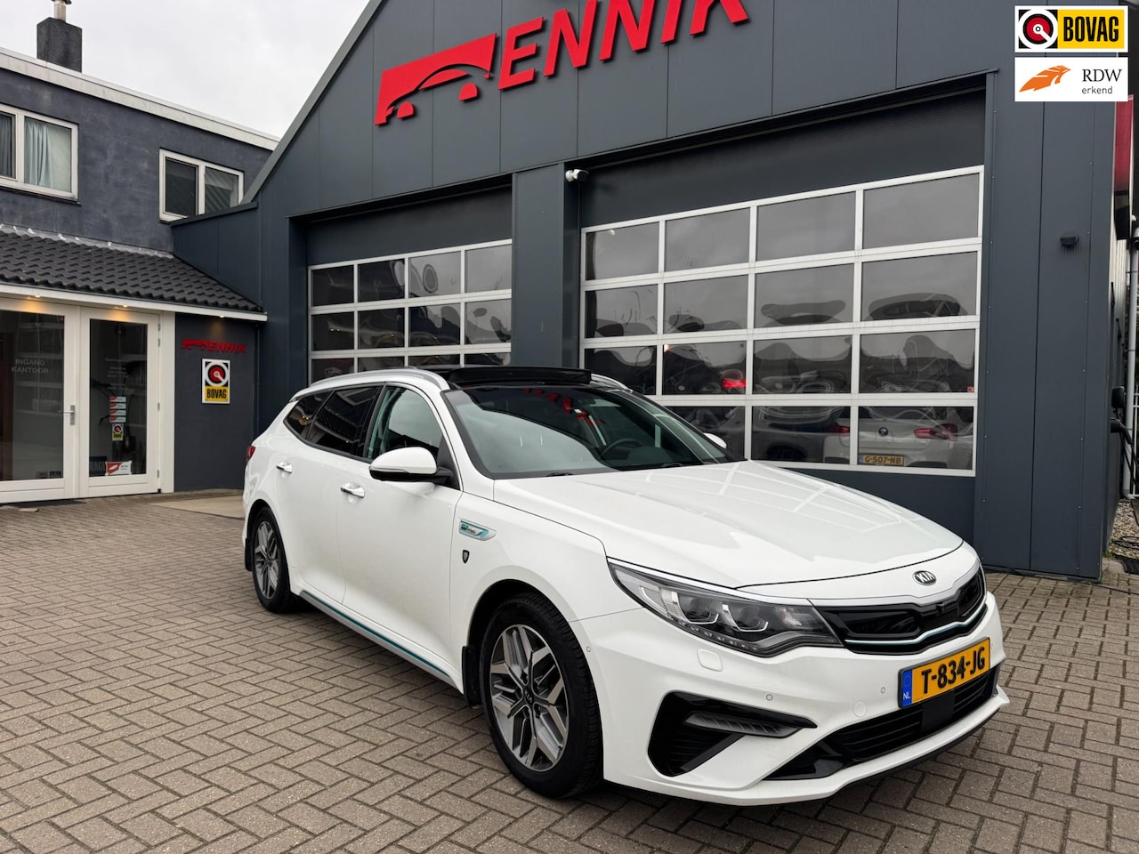 Kia Optima Sportswagon - 2.0 GDI PHEV ExecutiveLine / Pano / 360"Cam / Harman/Kardon / Full Option !! / Trekhaak . - AutoWereld.nl