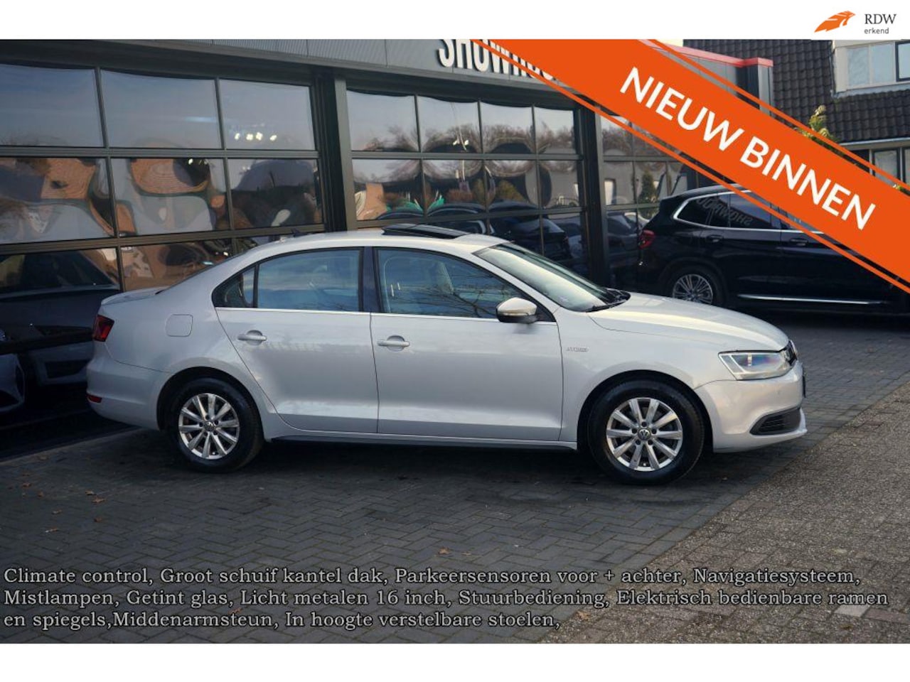 Volkswagen Jetta - 1.4 TSI Hybrid Highline 1.4 TSI Hybrid Highline, Schuifdak, Clima, PDC, Navi, - AutoWereld.nl