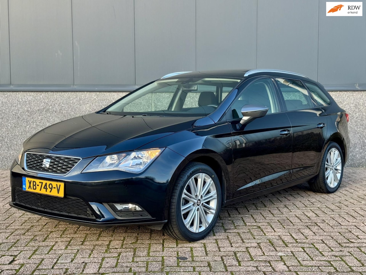 SEAT Leon ST - 1.2 TSI Reference Business Pano/Nav/LM - AutoWereld.nl