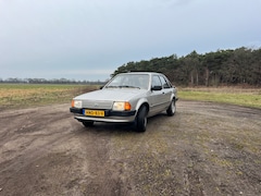 Ford Escort - 1.3 C