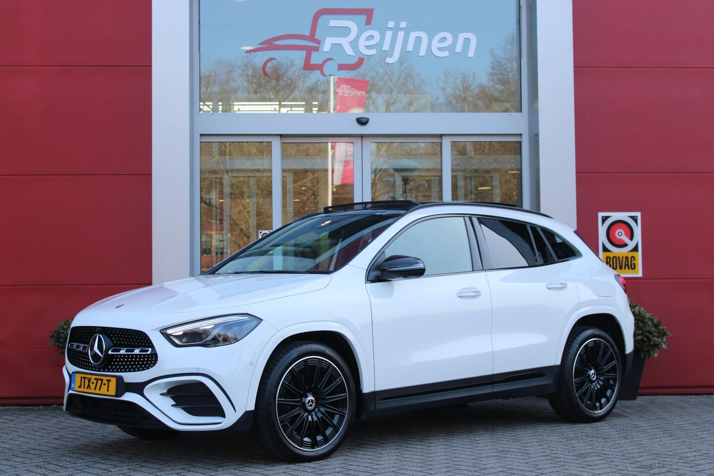 Mercedes-Benz GLA-Klasse - 250 e AMG LINE "NIEUW MODEL!" | PANORAMISCH SCHUIF/KANTEL DAK | SFEER VERLICHTING | ELEKTR - AutoWereld.nl