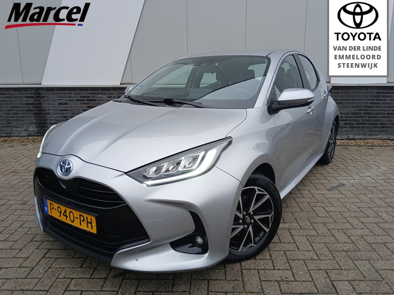 Toyota Yaris - 1.5 Hybrid Dynamic | Climate-control | Ad Cruise | LM velgen | Apple/Android auto | - AutoWereld.nl