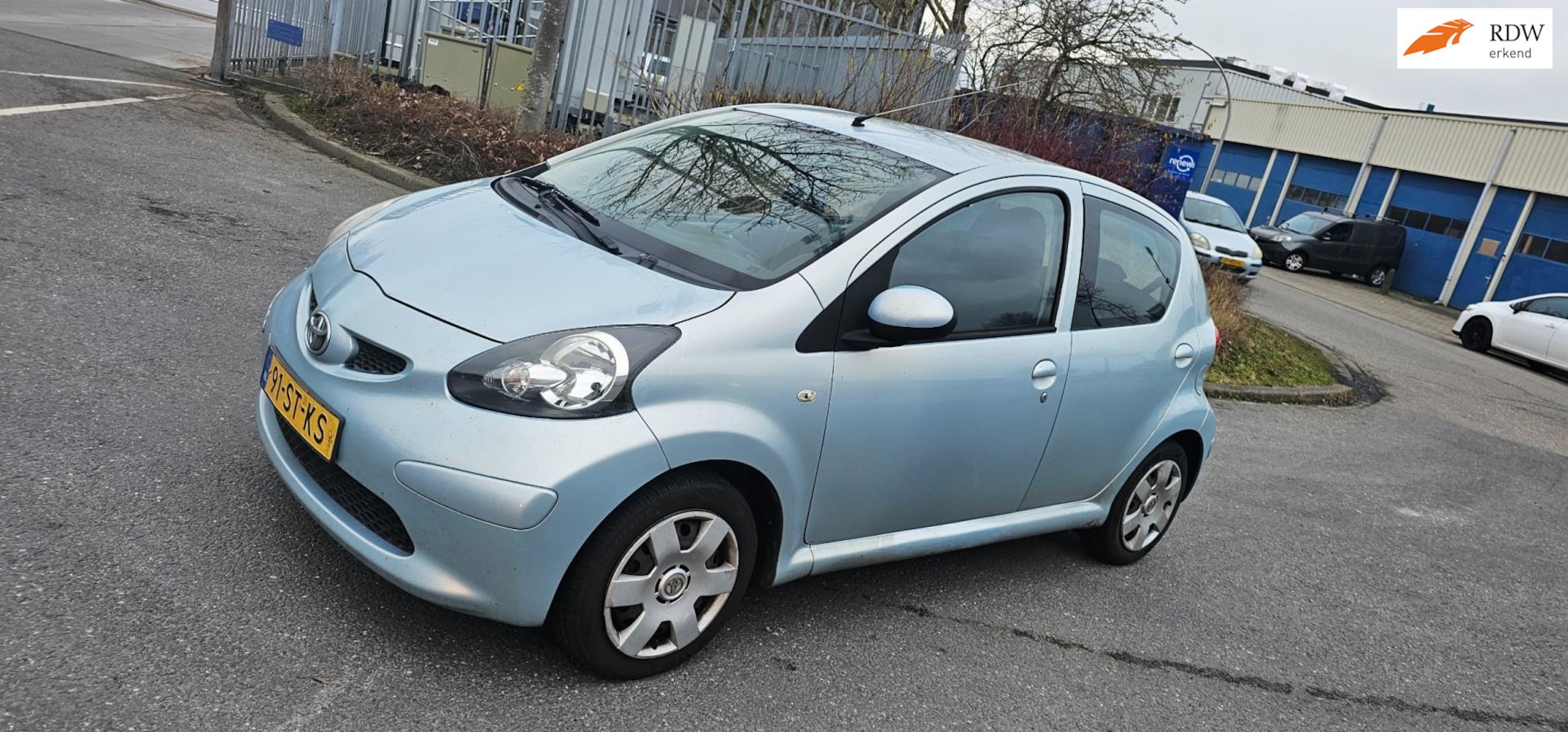 Toyota Aygo - 1.0-12V + 5drs elek pakket jaar apk - AutoWereld.nl