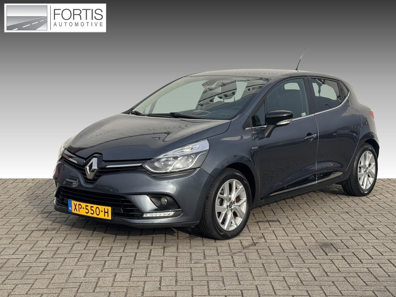 Renault Clio - 0.9 TCe Limited ECC | NAVI | CRUISE - AutoWereld.nl