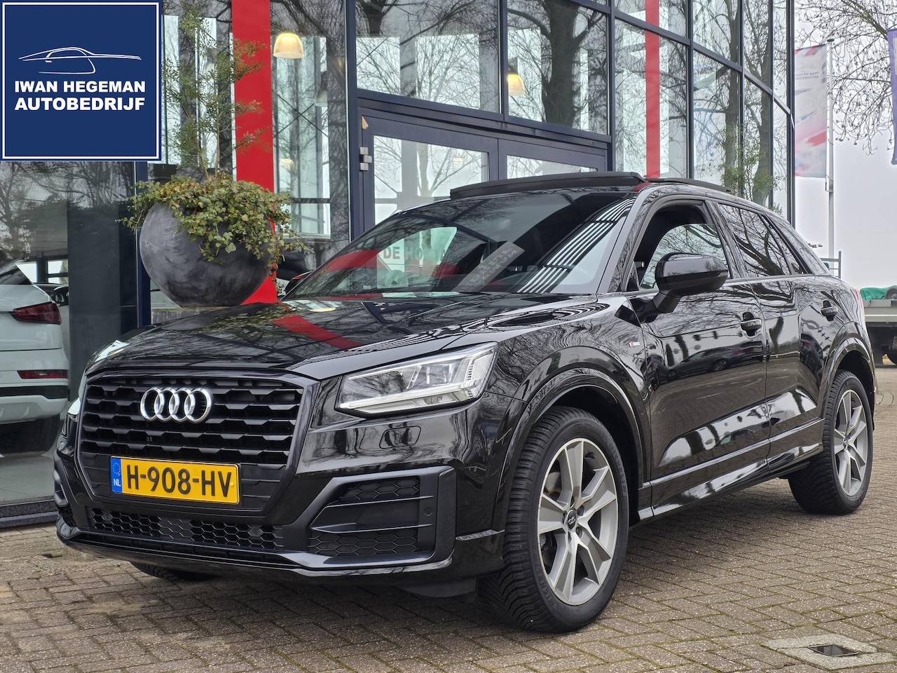 Audi Q2 - 35 TFSI S Edition | ECC | PDC voor + achter + camera | Panoramadak | Navigatie | Leer/Stof - AutoWereld.nl