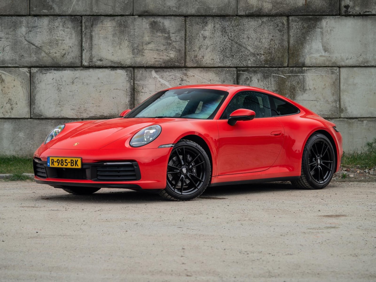 Porsche 911 - 3.0 Carrera (992) | Compl. Historie! | Dealer-onderhouden | Schuifdak | Sportstoelen | Sur - AutoWereld.nl