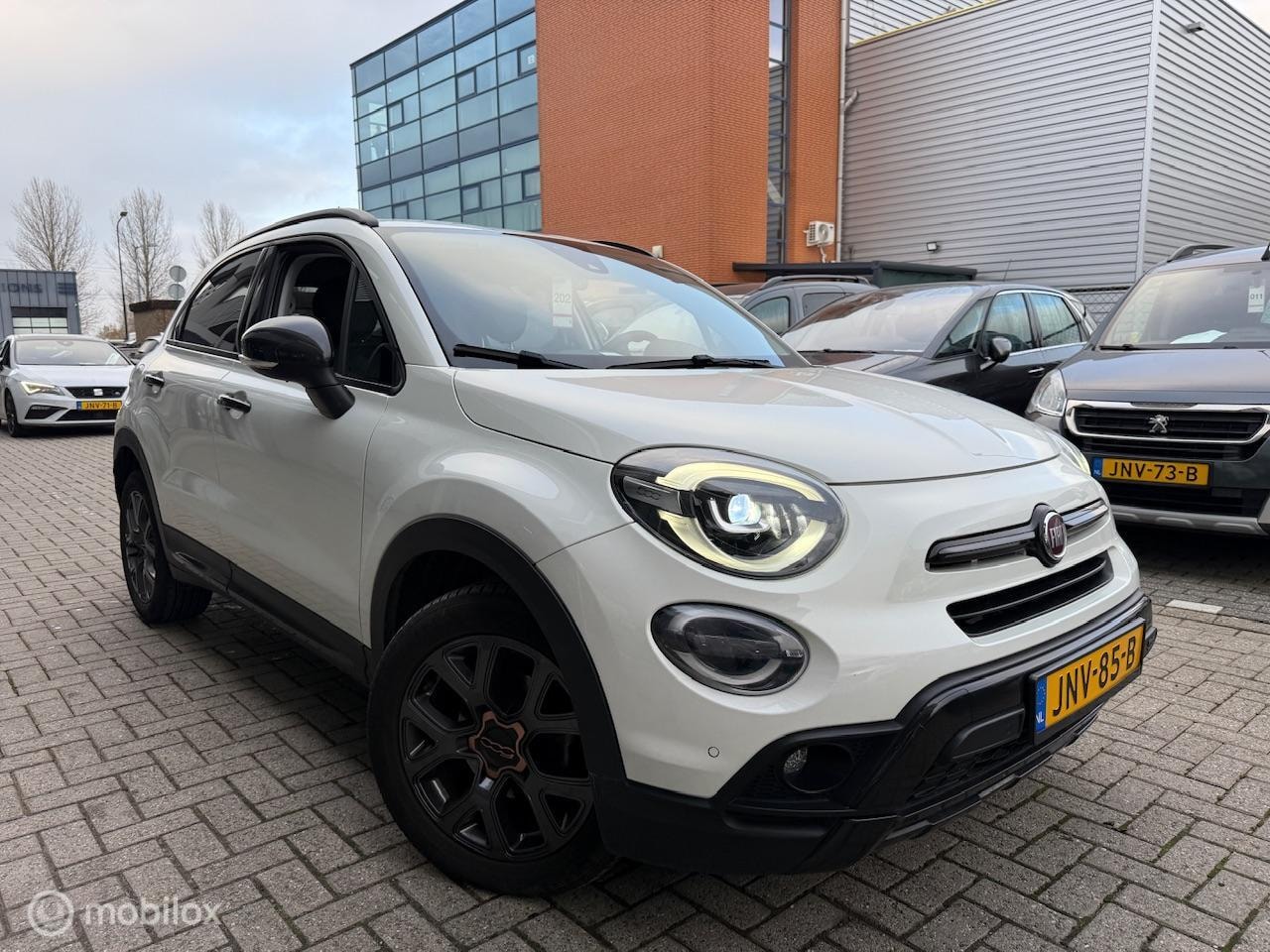 Fiat 500 X - 1.0 Benzine | Navigatie | Lage km | Xenon | Camera - AutoWereld.nl