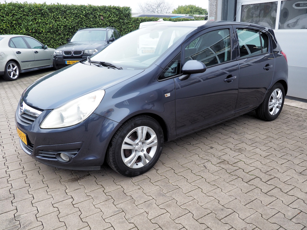 Opel Corsa - 1.2-16V Essentia AIRCO 5 DEURS LM VELGEN ELEK. PAKKET