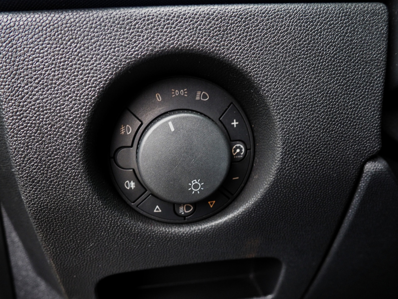 Opel Corsa - 1.2-16V Essentia AIRCO 5 DEURS LM VELGEN ELEK. PAKKET