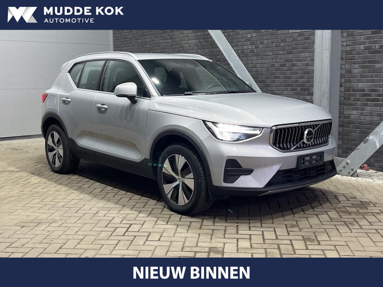 Volvo XC40 - 1.5 T4 Plug-in hybrid Core Bright | Camera | Navigatie | Keyless | Cruise Control | 18 Inc - AutoWereld.nl