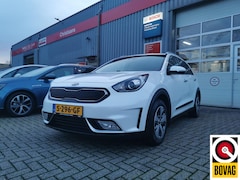 Kia Niro - 1.6 GDi Hybrid First Edition Parelmoer wit