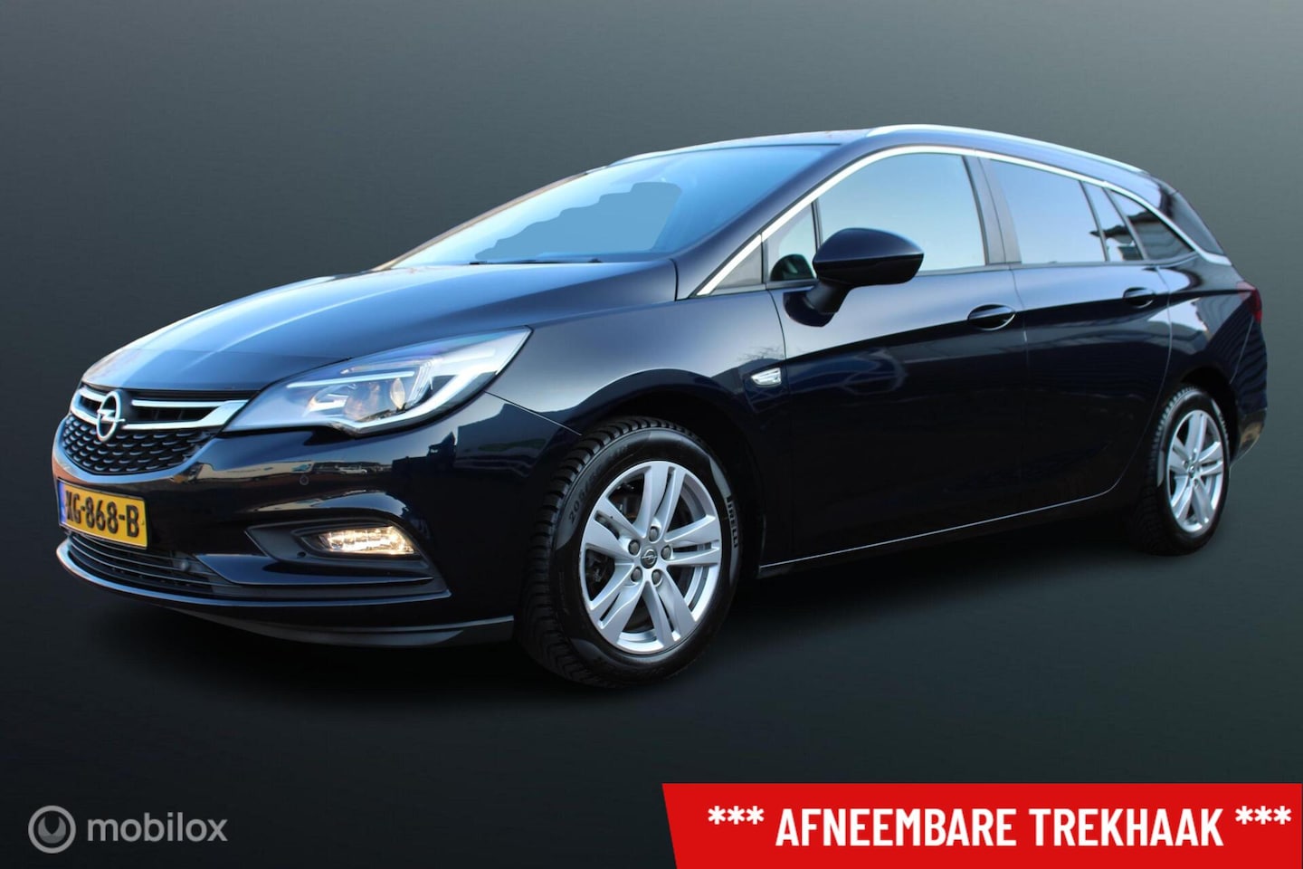 Opel Astra Sports Tourer - 1.4 Turbo 150 PK Online Edition, Stoel-stuurverwarming, Trekhaak, Sportstoelen, Pdc voor + - AutoWereld.nl