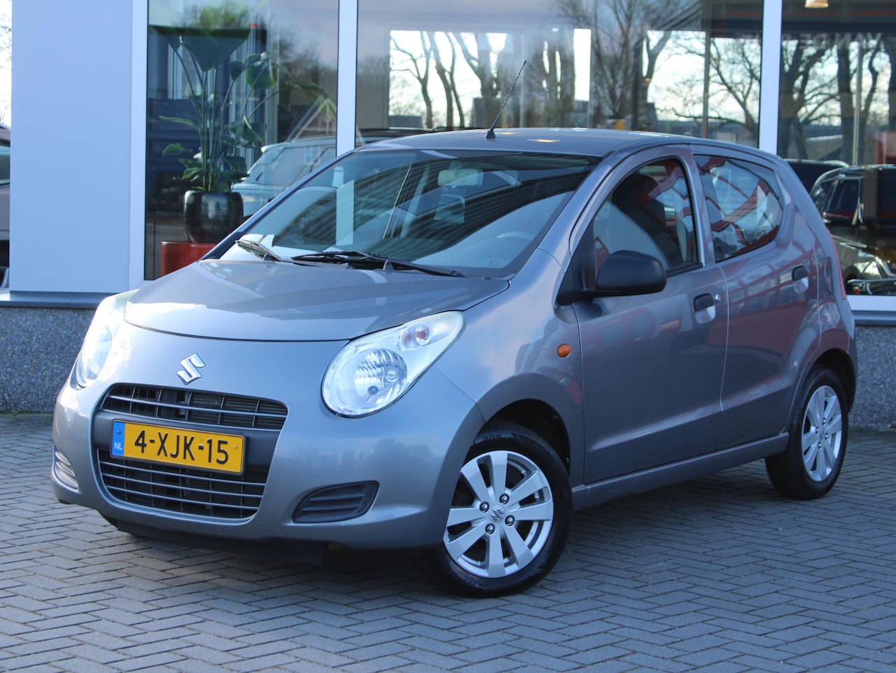 Suzuki Alto - 1.0 Celebration VVT 1.0 Celebration VVT - AutoWereld.nl