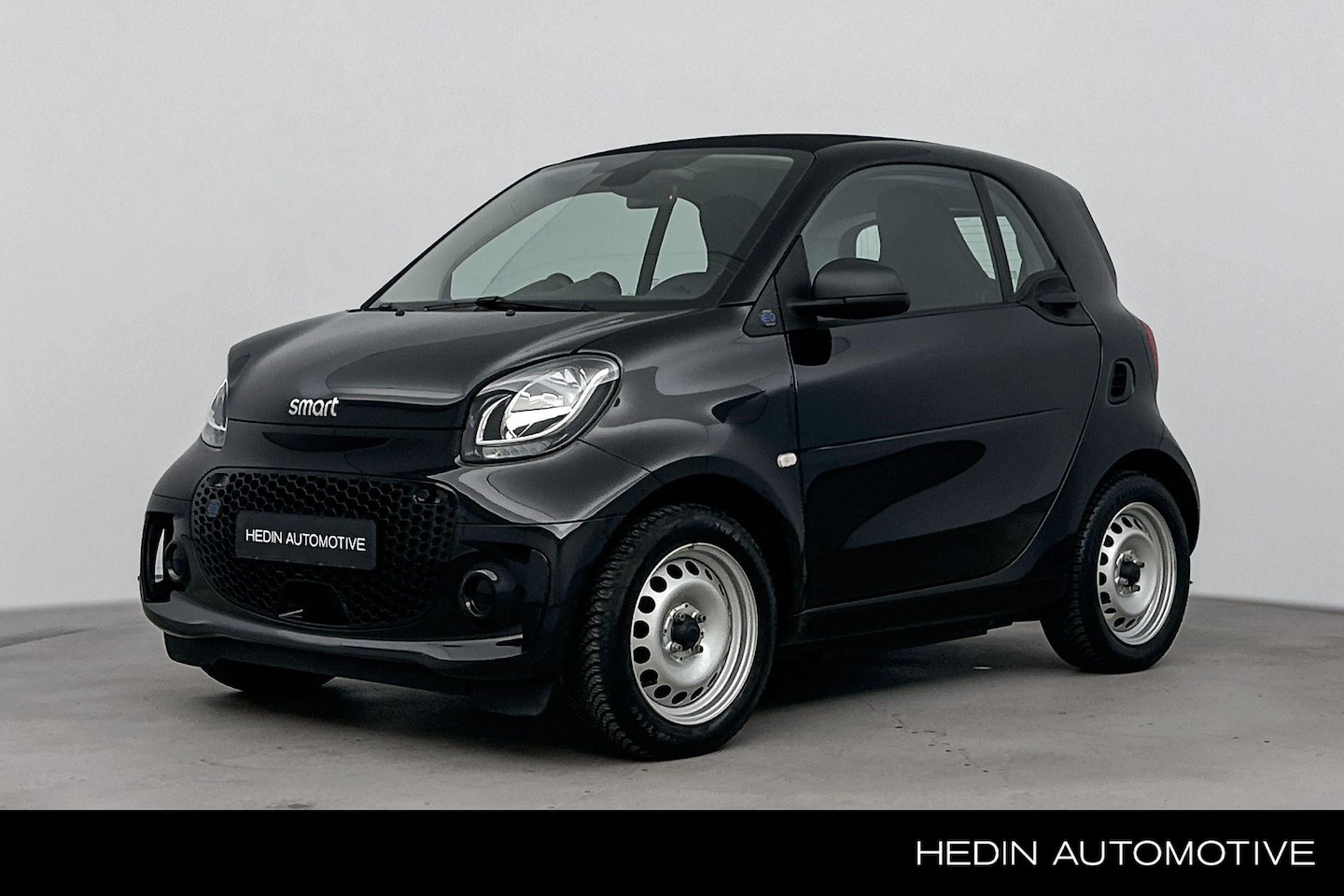 Smart Fortwo - EQ Essential 18 kWh | 22 kW Boordlader | Cool & Audiopakket | Airco | Cruise Control | LED - AutoWereld.nl