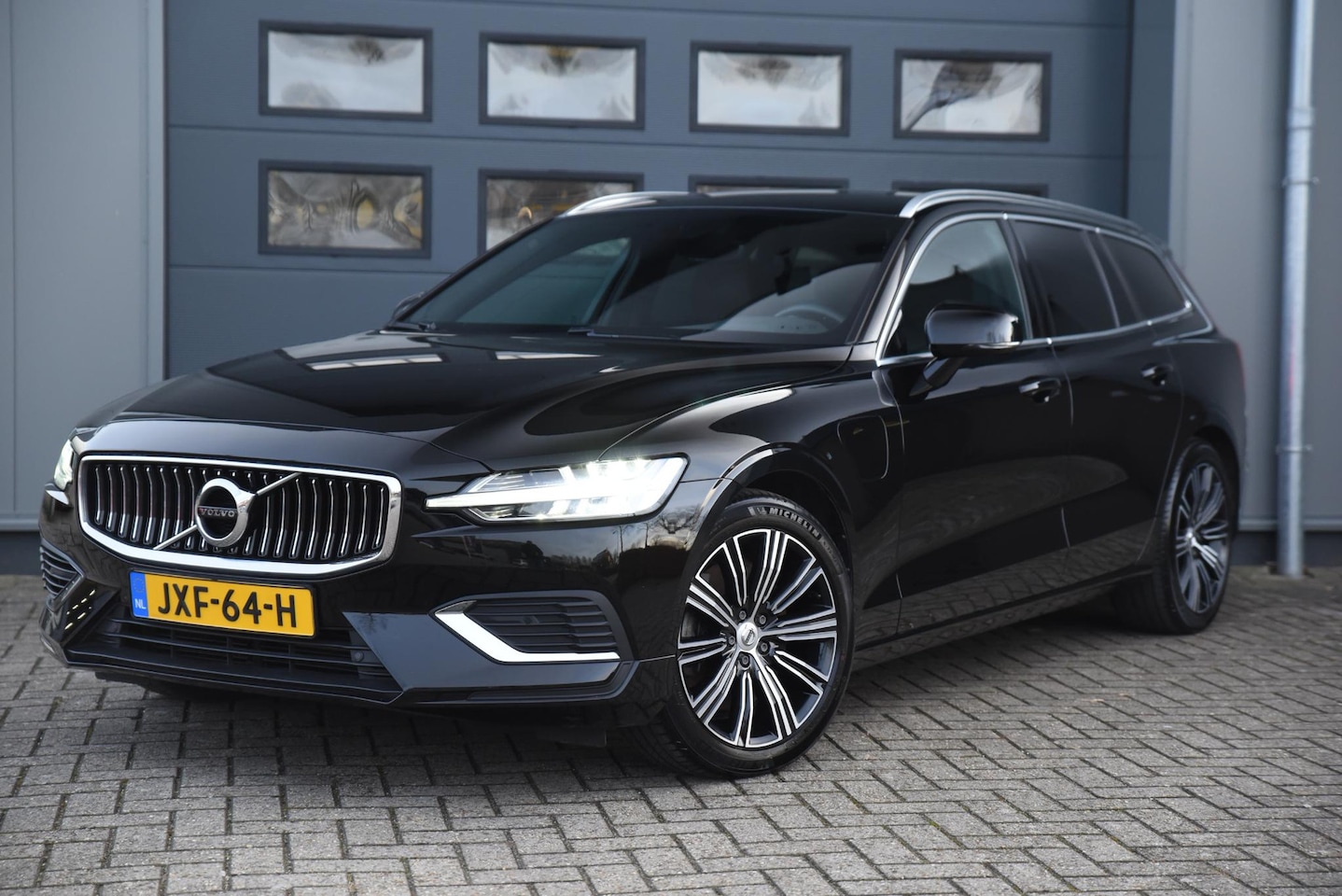 Volvo V60 - 2.0 T6 Recharge AWD Inscription Trekhaak - Leder - AutoWereld.nl