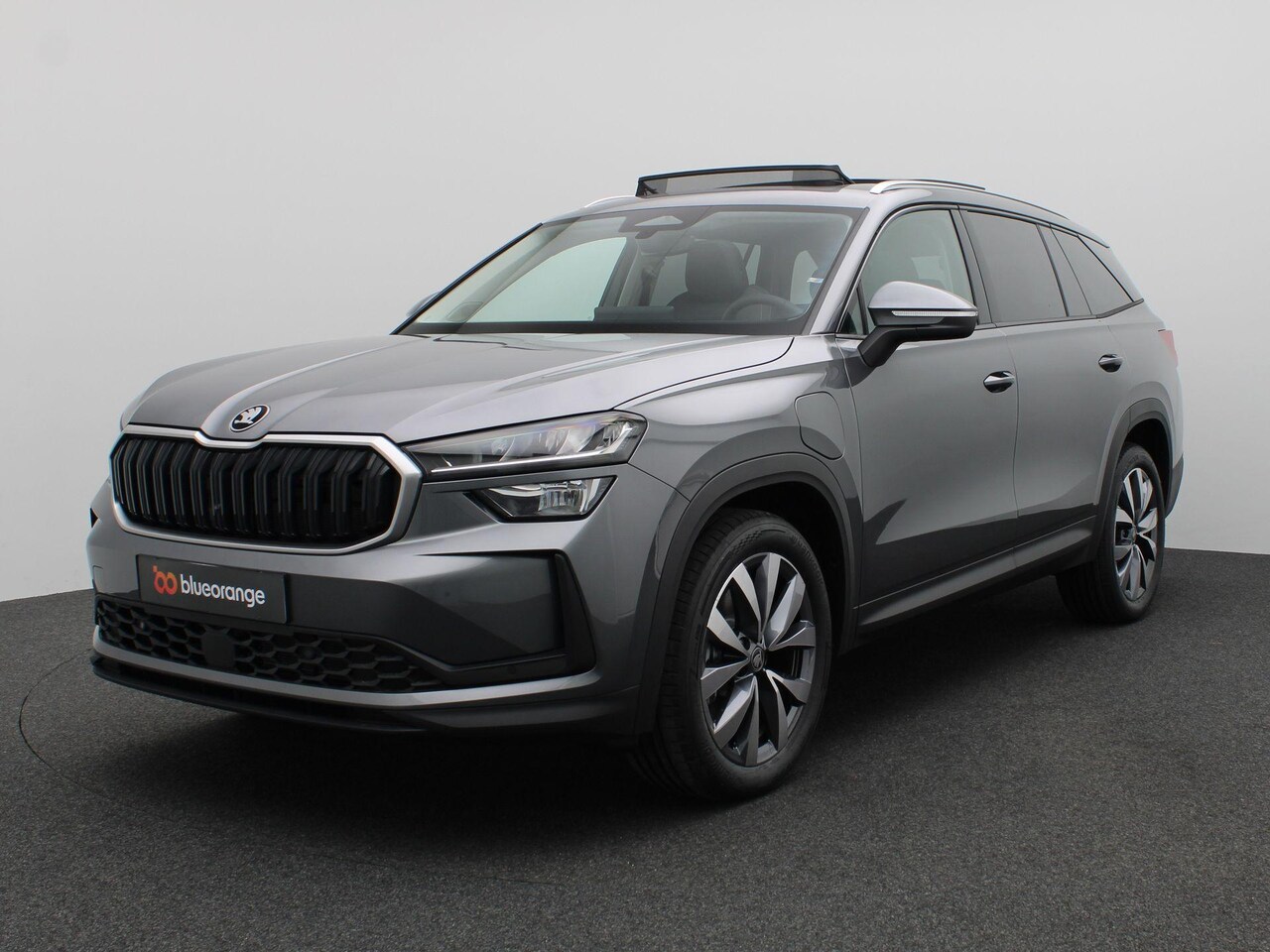 Skoda Kodiaq - 1.5 TSI PHEV Business Edition Plus 204PK DSG Pano-Schuifdak, Trekhaak, Side Assist, Virtua - AutoWereld.nl