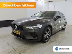 Volvo V60 - T6 Plug-in hybrid AWD Ultra Dark | Panoramadak | Trekhaak | Camera | Adaptieve cruise cont