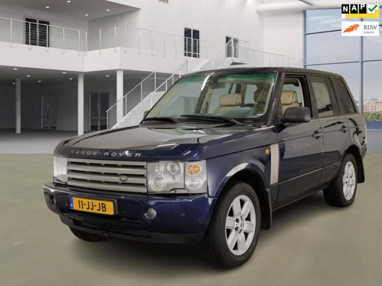 Land Rover Range Rover - 4.4 V8 Vogue 4.4 V8 Vogue - AutoWereld.nl