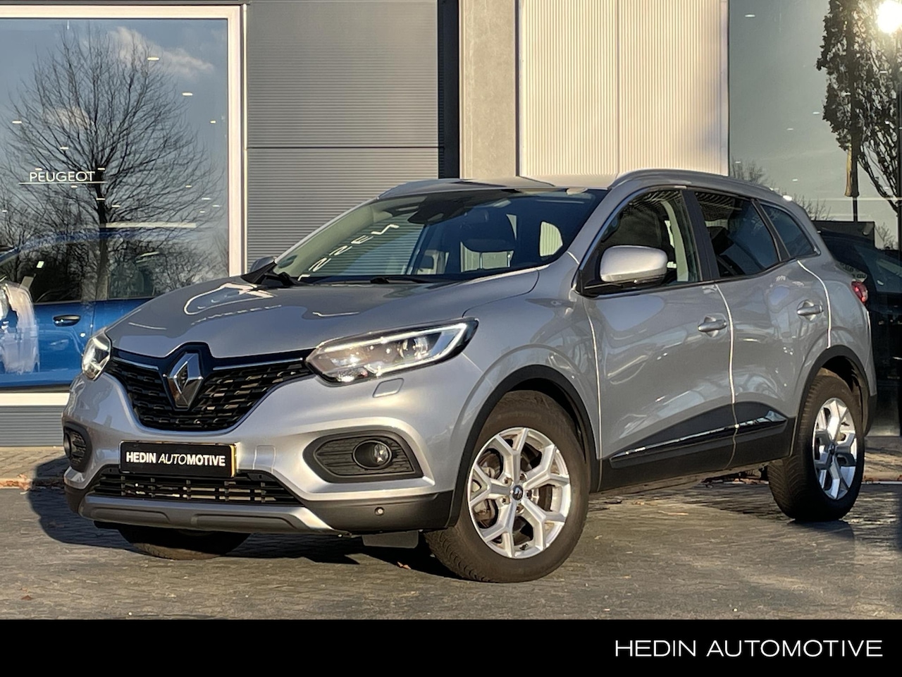 Renault Kadjar - 140PK TCe Intens AUTOMAAT | Navigatie | Camera | Trekhaak - AutoWereld.nl