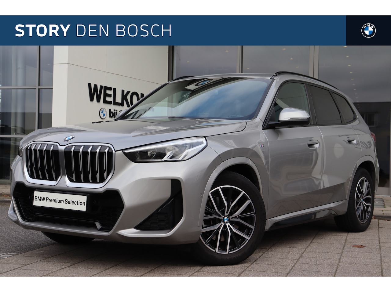 BMW X1 - sDrive20i M Sport Automaat / Trekhaak / Sportstoelen / M Adaptief onderstel / Achteruitrij - AutoWereld.nl
