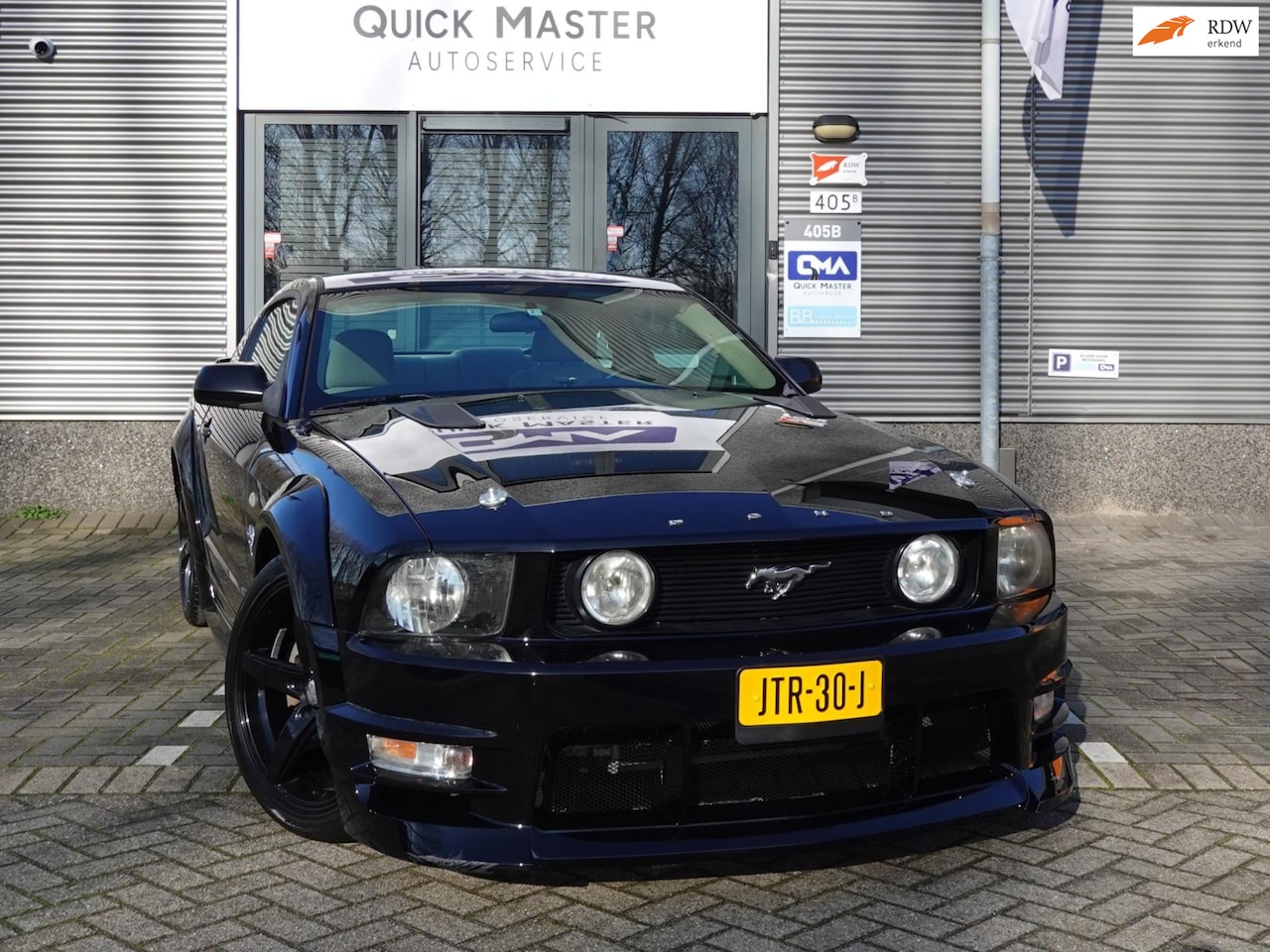 Ford Mustang - 4.0 Shelby look 45th anniversary editie - AutoWereld.nl