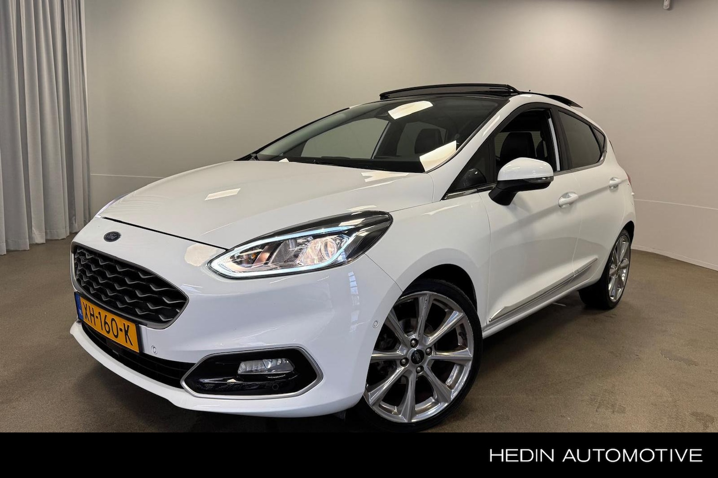 Ford Fiesta - 1.0 EcoBoost Vignale | Panoramadak | Adaptive Cruise | Winter Pack | BLIS | Achteruitrijca - AutoWereld.nl