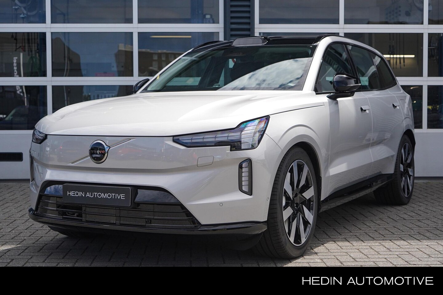 Volvo EX90 - Twin Motor Ultra 7p. 111 kWh | Luchtvering | Stoel & Stuurverwarming | Bowers & Wilkins Au - AutoWereld.nl