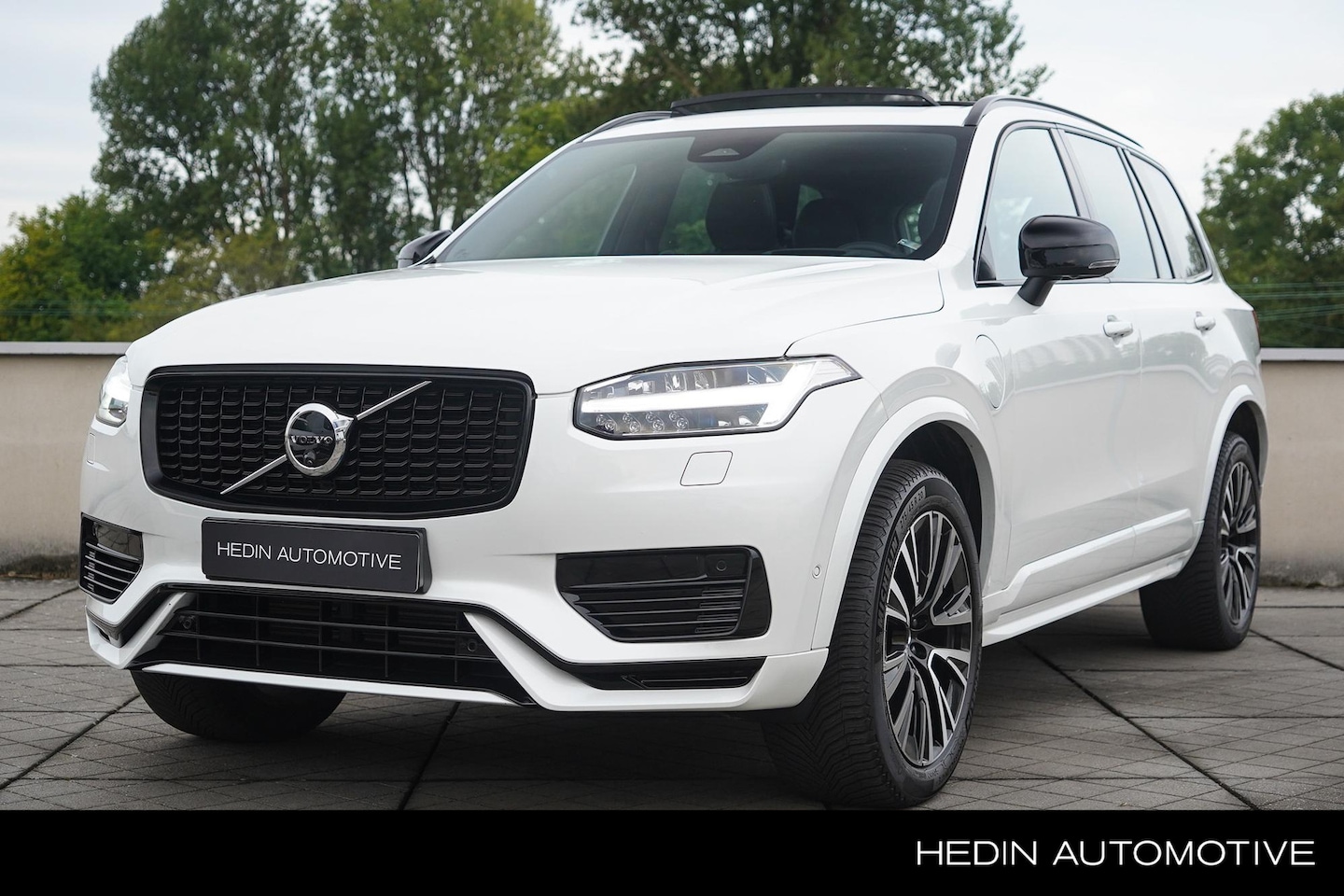 Volvo XC90 - 2.0 T8 Recharge AWD Ultimate Dark | Bowers & Wilkins | Luchtvering | Trekhaak Elektrisch | - AutoWereld.nl
