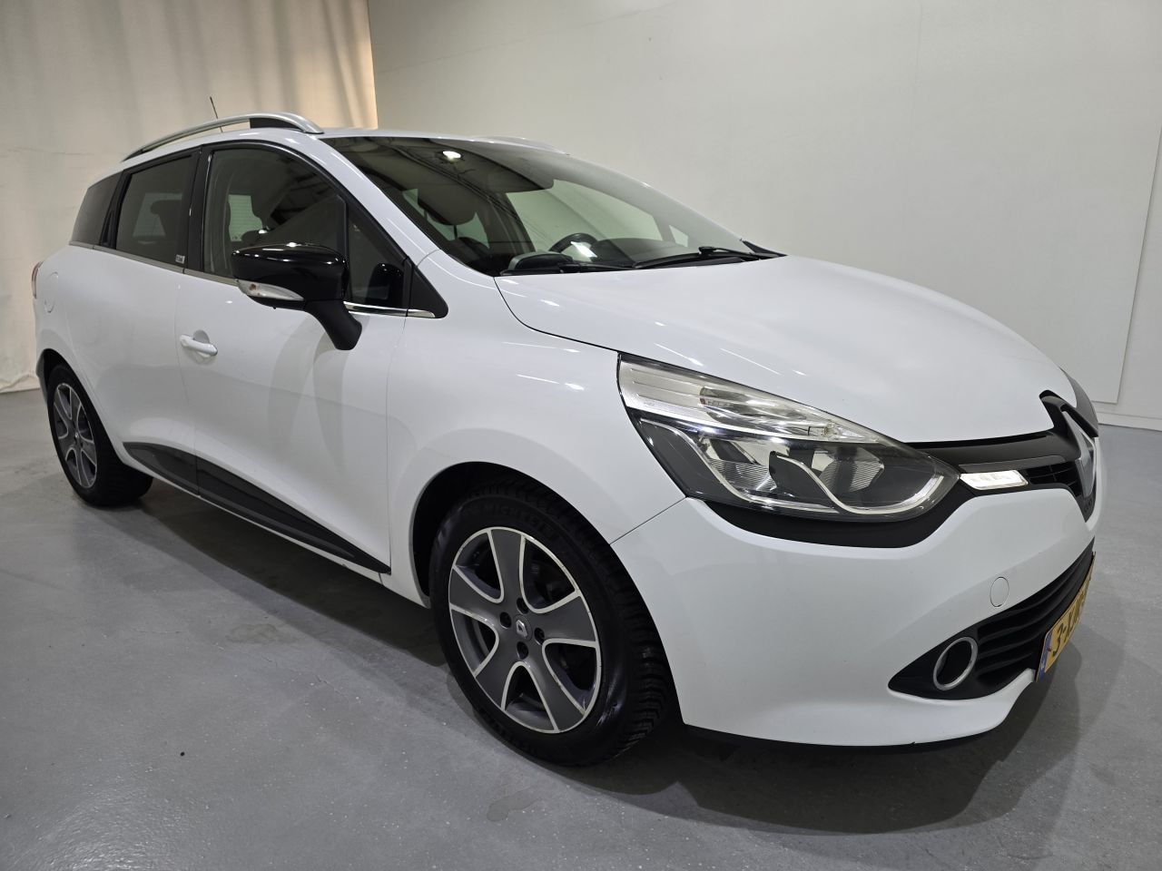 Renault Clio Estate - 0.9 TCe Night&Day 66kw Bjr.2014 - AutoWereld.nl