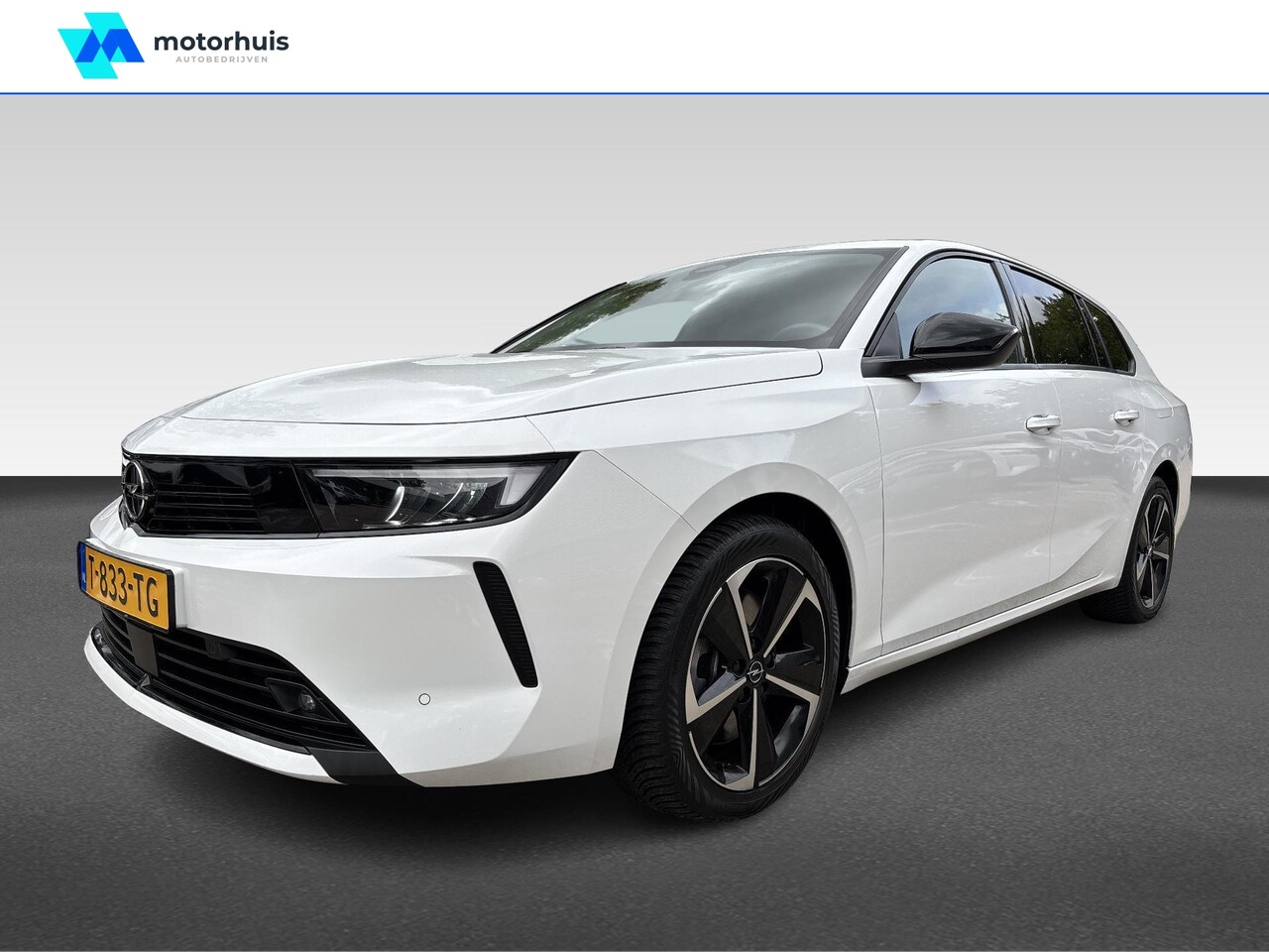 Opel Astra Sports Tourer - 1.6 Turbo Hybrid 180pk Aut. | Navi | Trekhaak | Camera | Winterpakket - AutoWereld.nl