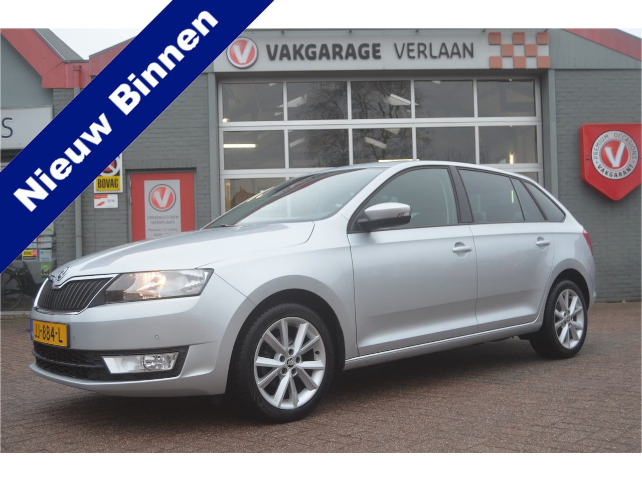 Skoda Rapid - 1.2 TSI JOY 12 mnd. gar. navi / cruisecontrol / park. sensoren - AutoWereld.nl