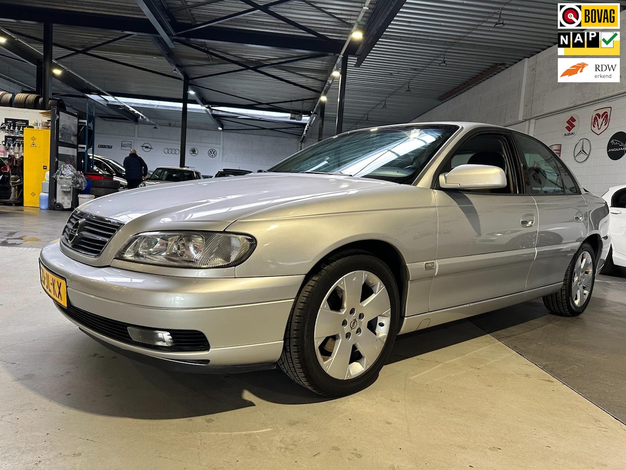 Opel Omega - 2.2i-16V Business Edition/Trekhaak/Apk nieuw - AutoWereld.nl