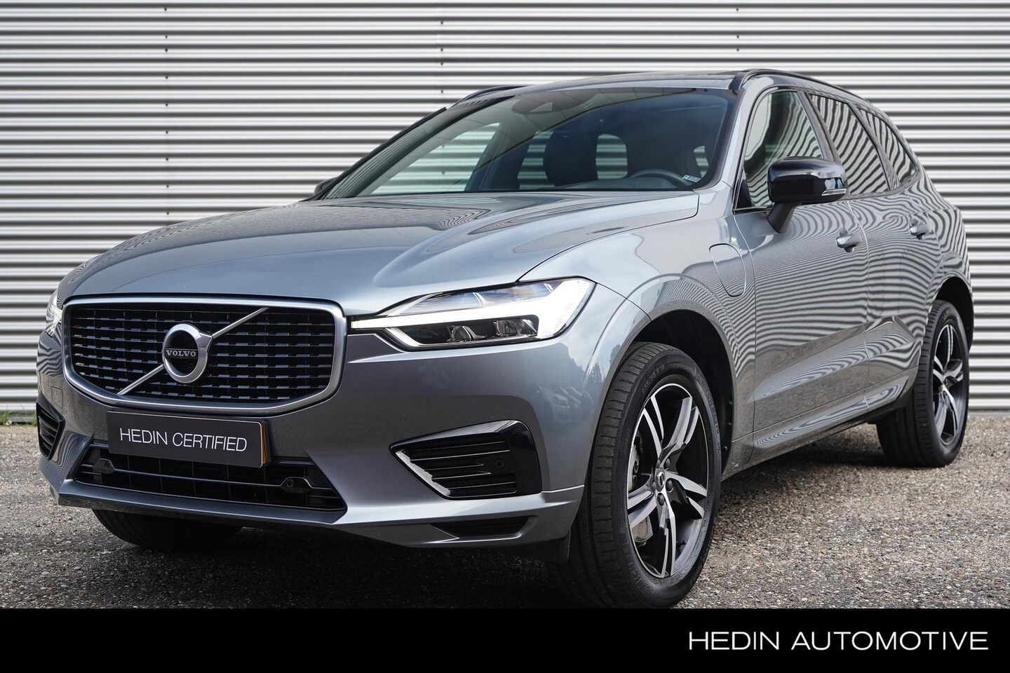 Volvo XC60 - T8 Twin Engine AWD R-Design | BLIS | Donker Glas | PDC V/A | Parkeercamera | Stoelverwarmi - AutoWereld.nl