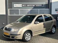 Skoda Fabia - 1.4-16V Elegance | AIRCO |1e EIG | 99dkm | NL AUTO|