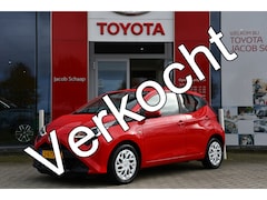Toyota Aygo - 1.0 VVT-i x-play Automaat 73pk | Apple Carplay / Android Auto | Dealer onderhouden | Achte
