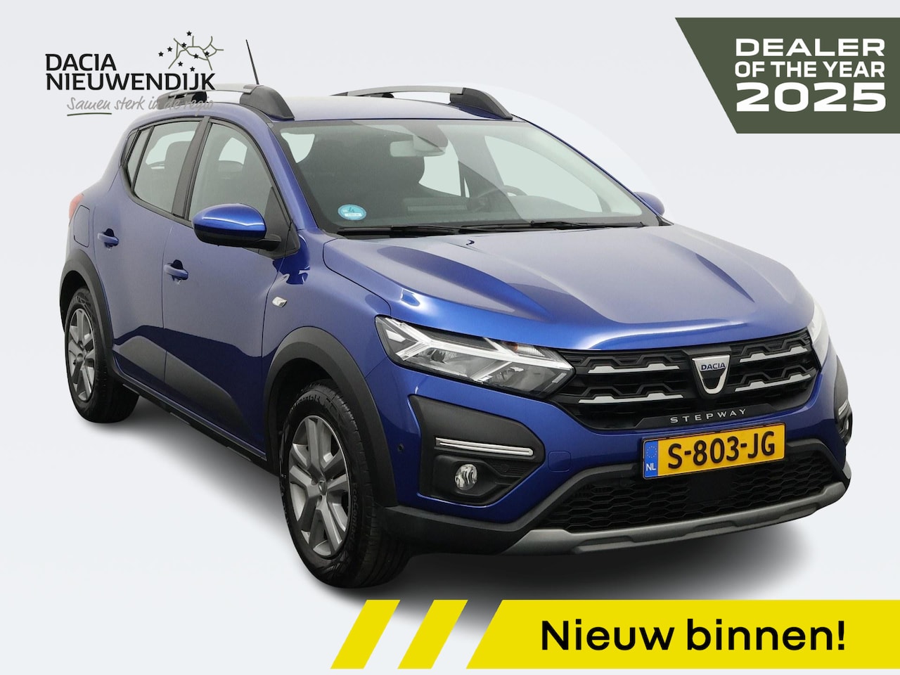 Dacia Sandero Stepway - 1.0 TCe 90 Comfort PARKEERSENSOREN + CAMERA / NAVIGATIE / DODEHOEK DETECTIE / - AutoWereld.nl