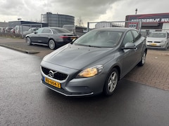 Volvo V40 - 2.0 D2 Inscription FACELIFT