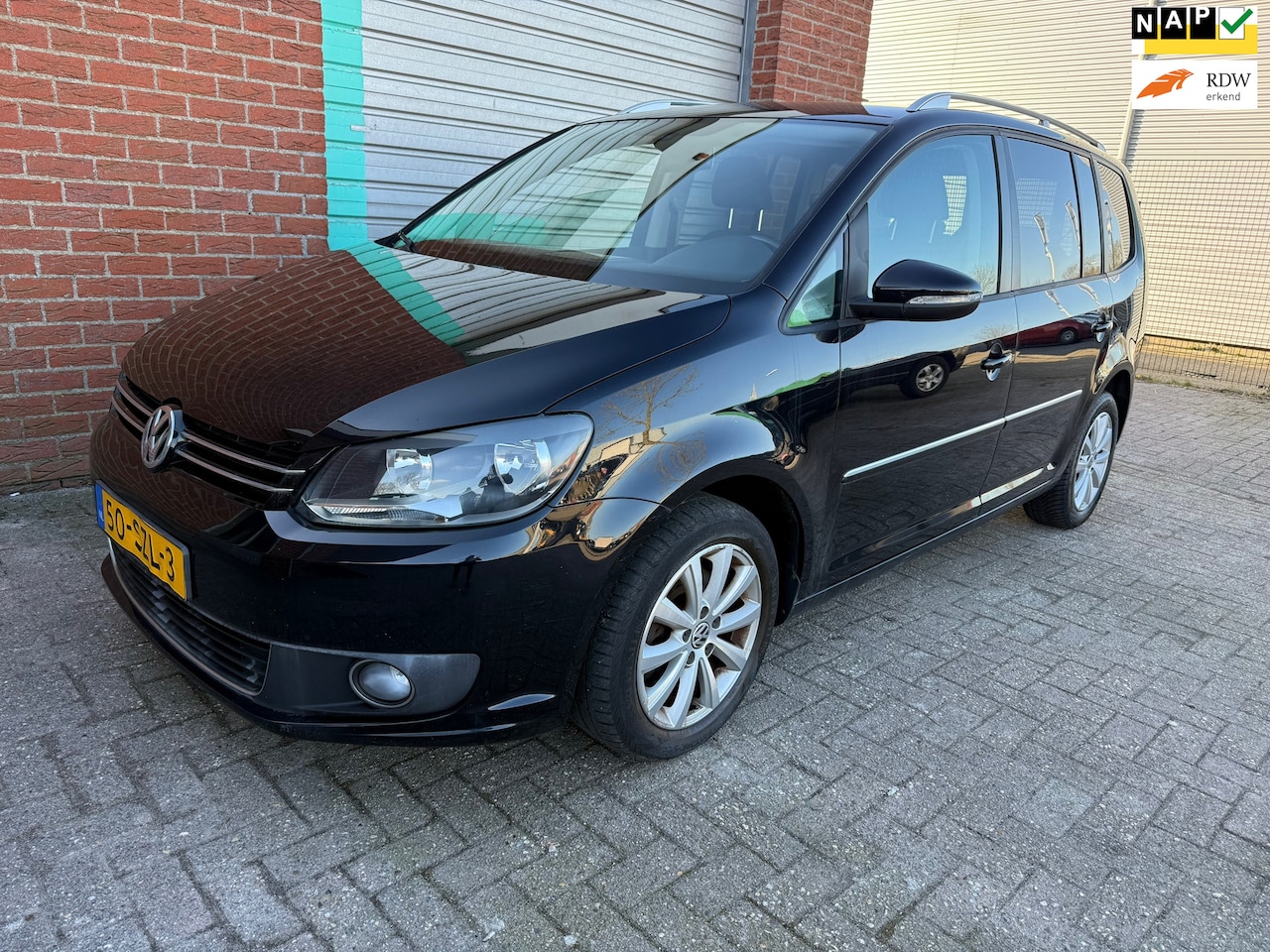 Volkswagen Touran - 1.2 TSI Highline BlueMotion Bj:2011 NAP! - AutoWereld.nl