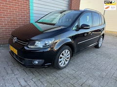 Volkswagen Touran - 1.2 TSI Highline BlueMotion Bj:2011 NAP