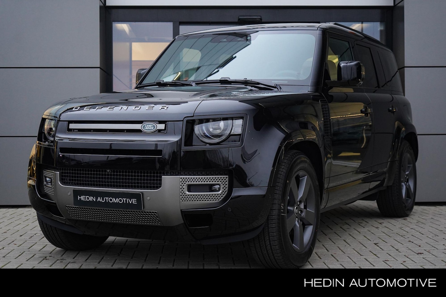 Land Rover Defender 110 - P300e X-Dynamic SE | Elektrische trekhaak | Panoramadak | Cold Climate | 5 jaar garantie | - AutoWereld.nl