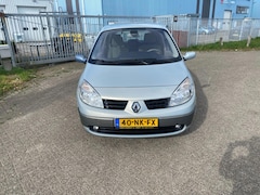 Renault Scénic - 2.0-16V Privilège Luxe Automaat