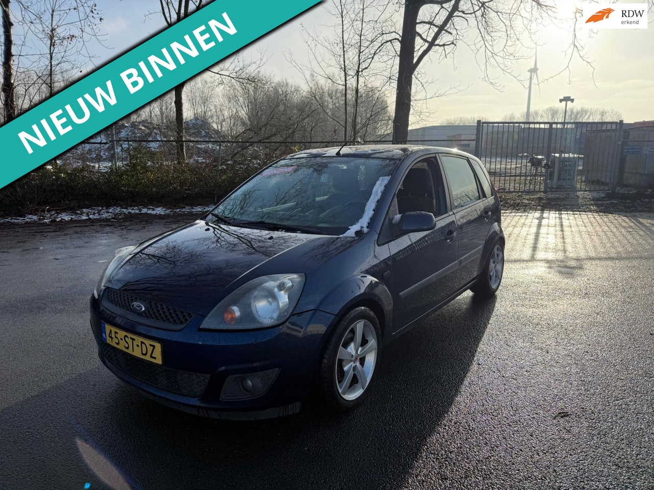 Ford Fiesta - 1.6-16V Futura LEUKE AUTO ZO WEG PRIJSJE - AutoWereld.nl