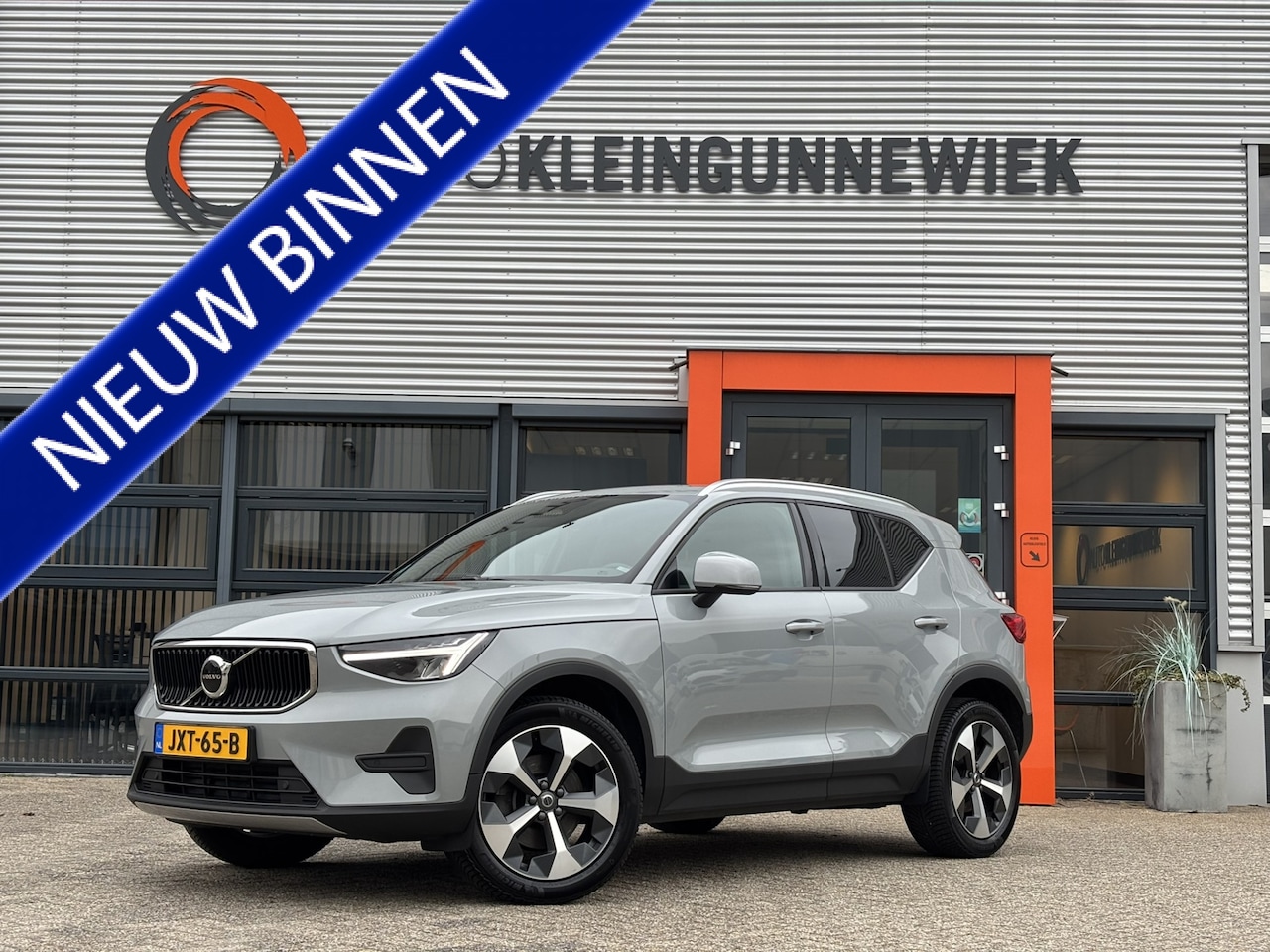 Volvo XC40 - 2.0 B3 Core / Stoel & Stuurverwarming / Trekhaak Elektrisch Wegklapbaar / Google Maps Navi - AutoWereld.nl