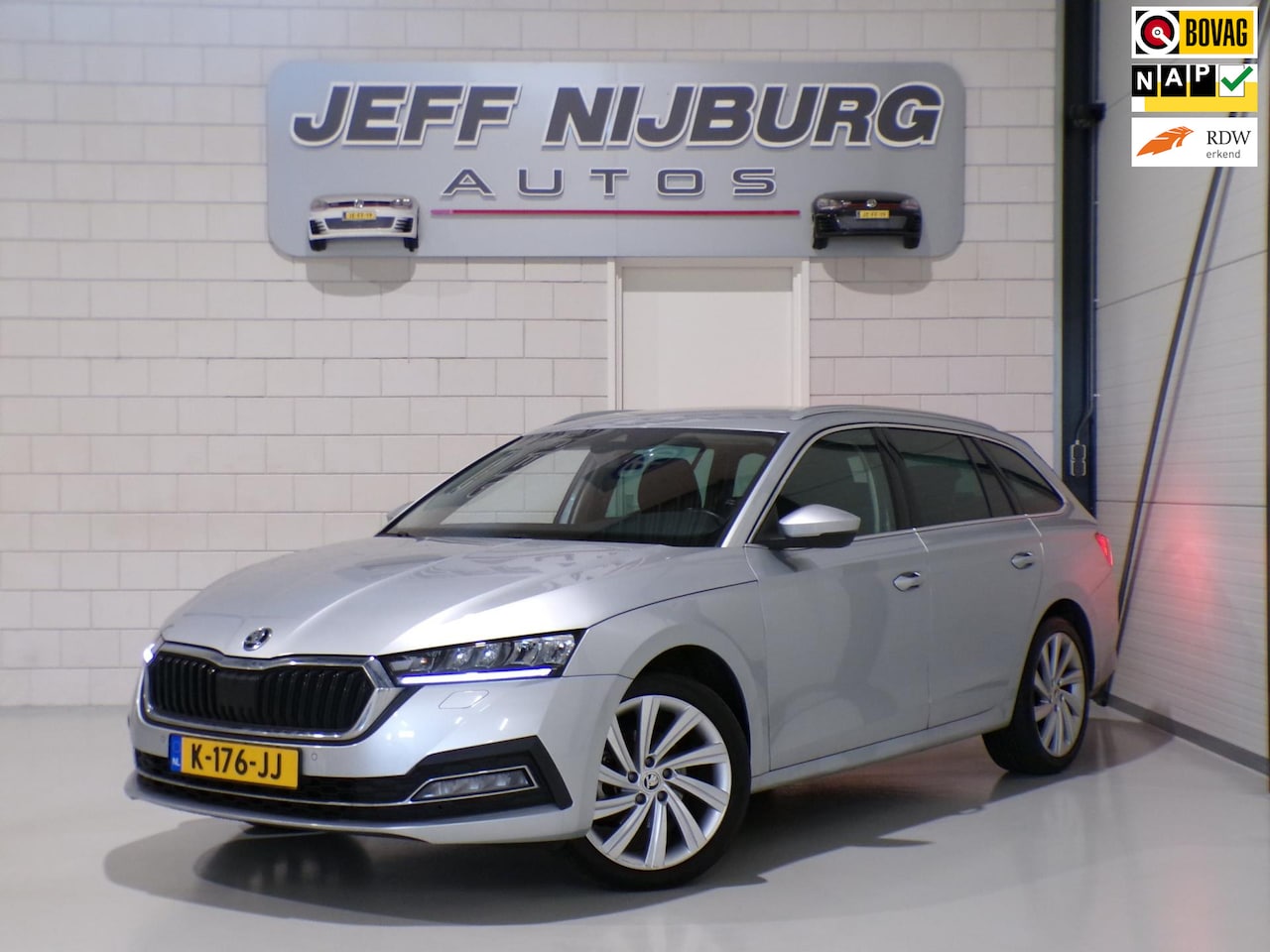 Skoda Octavia Combi - 1.0 e-TSI Business Edition Plus "Origineel NL!" Automaat Full-LED Apple-carplay Stoelverwa - AutoWereld.nl