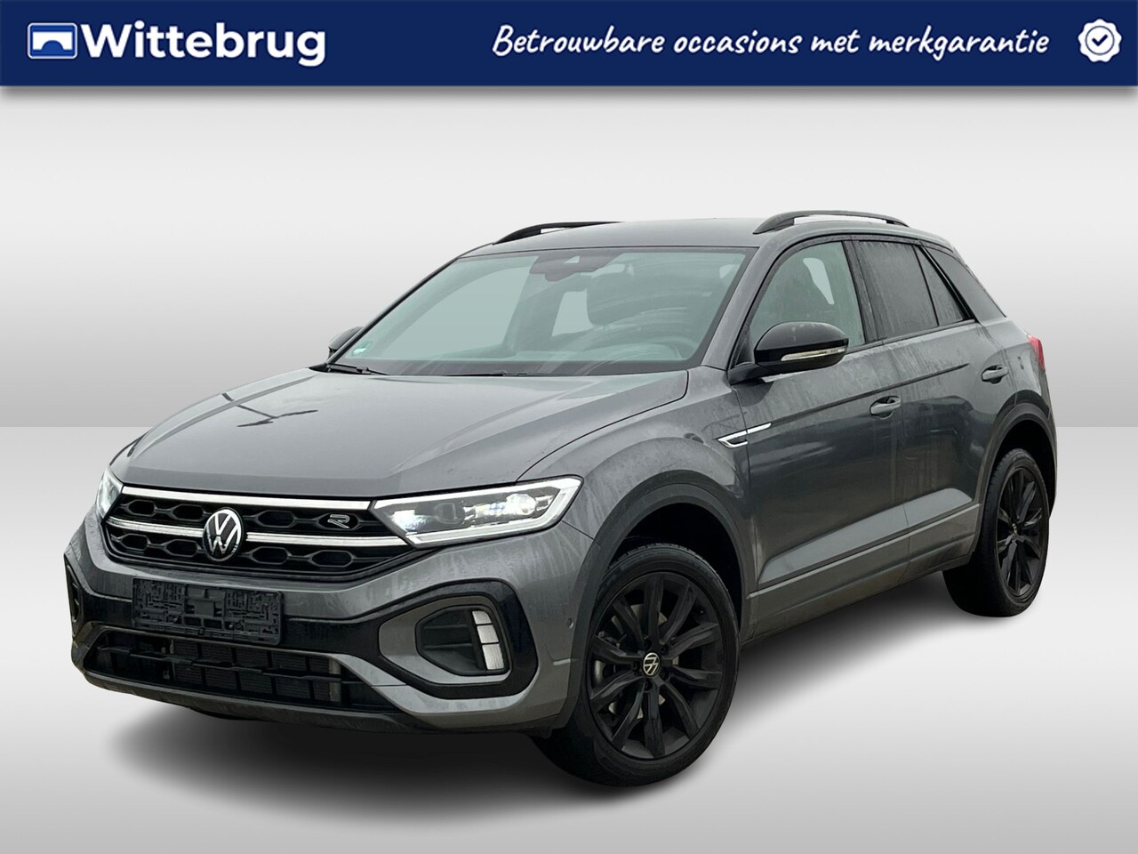 Volkswagen T-Roc - 1.5 TSI 150pk R-Line DSG Automaat Black Style / Navigatie by APP / LM 18 inch / Park Assis - AutoWereld.nl