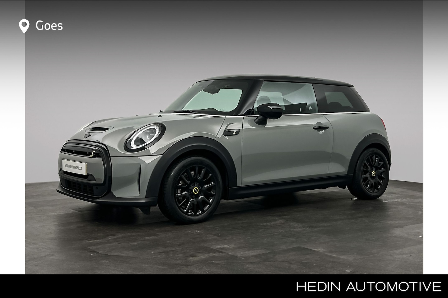 MINI Mini-Electric - Classic 33 kWh | Buitenspiegels elektrisch inklapbaar | Glazen panoramadak | Sportstoelen - AutoWereld.nl