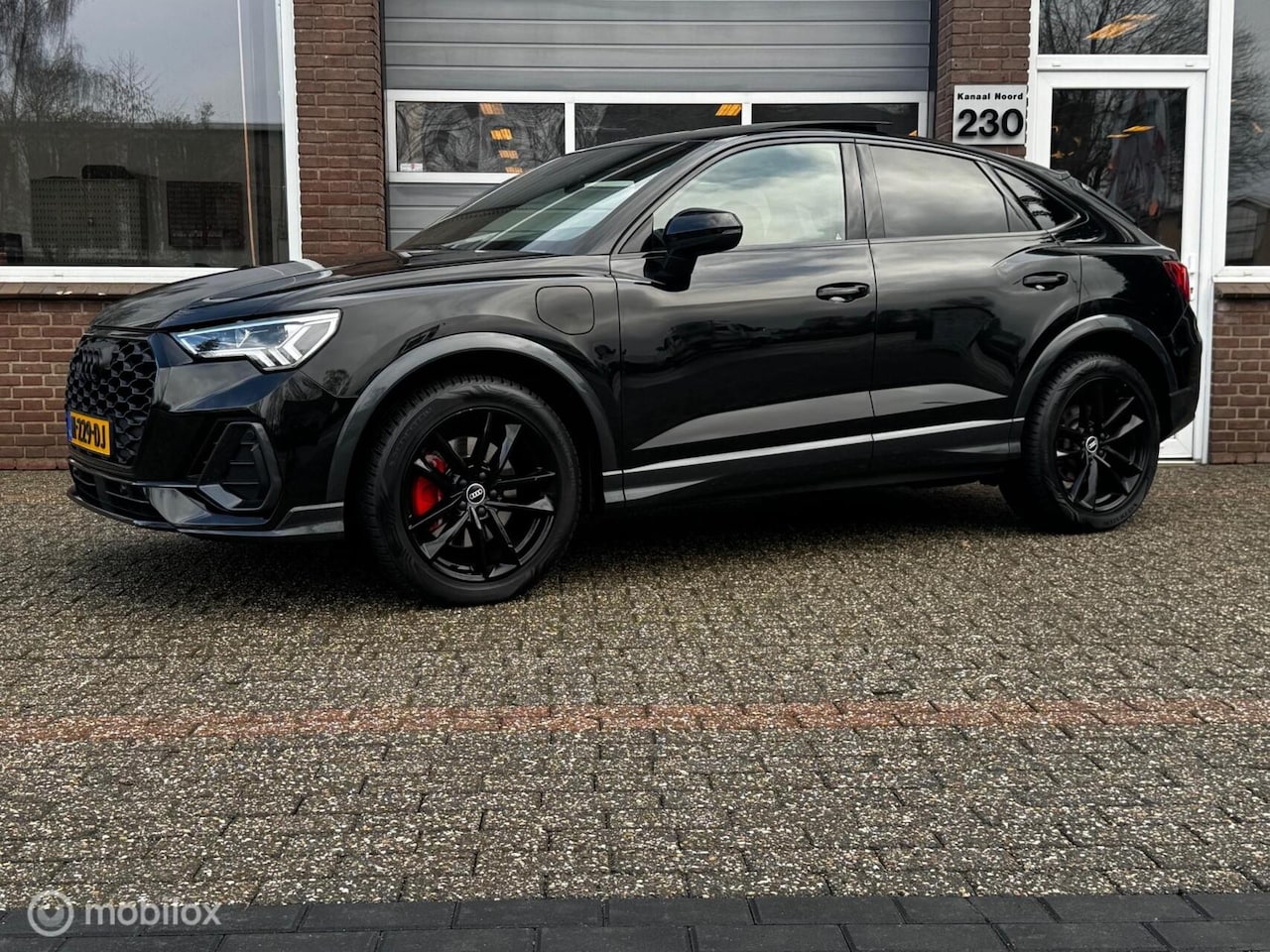 Audi Q3 - 45 TFSI E S LINE DSG PANO/LEDER/AIRCO/VOL! - AutoWereld.nl